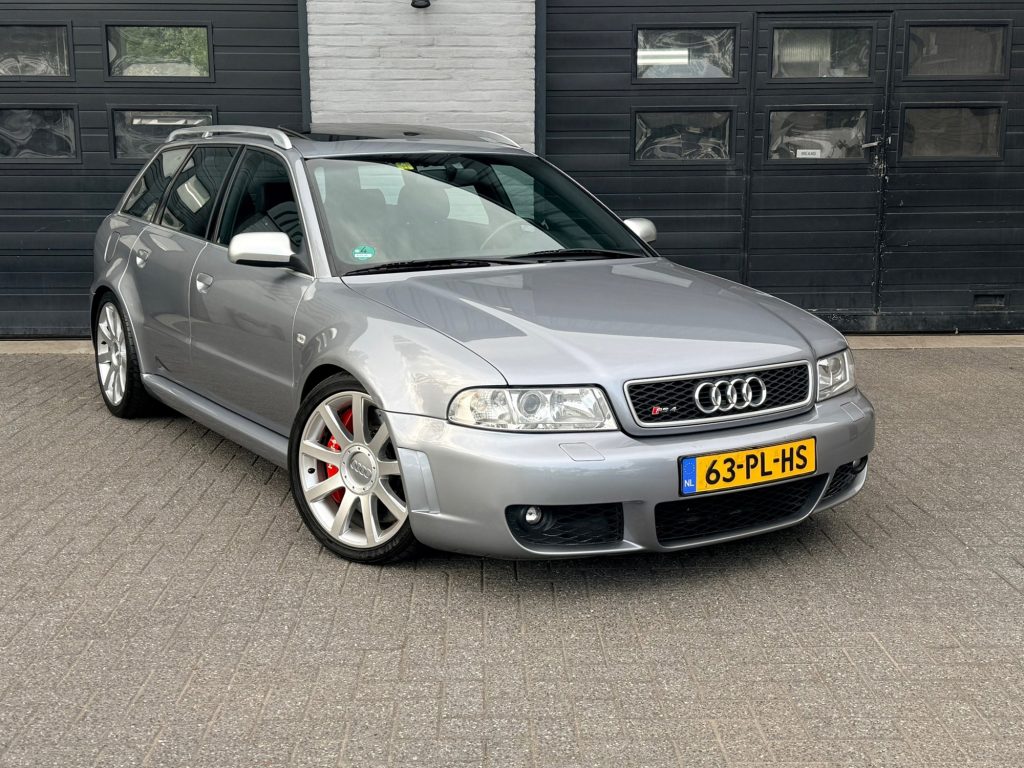 Audi RS4 Avant 2.7 V6 quattro, foto 1