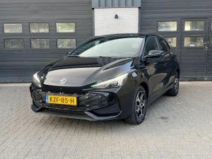MG3 Hybrid+ 1.5 Luxury (zwart), foto 3
