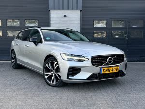 Volvo V60 2.0 T6 Recharge AWD R-Design, foto 1