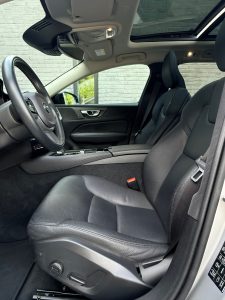 Volvo V60 2.0 T6 Recharge AWD R-Design, foto 4