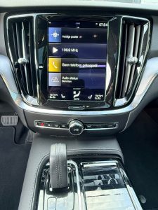 Volvo V60 2.0 T6 Recharge AWD R-Design, foto 11